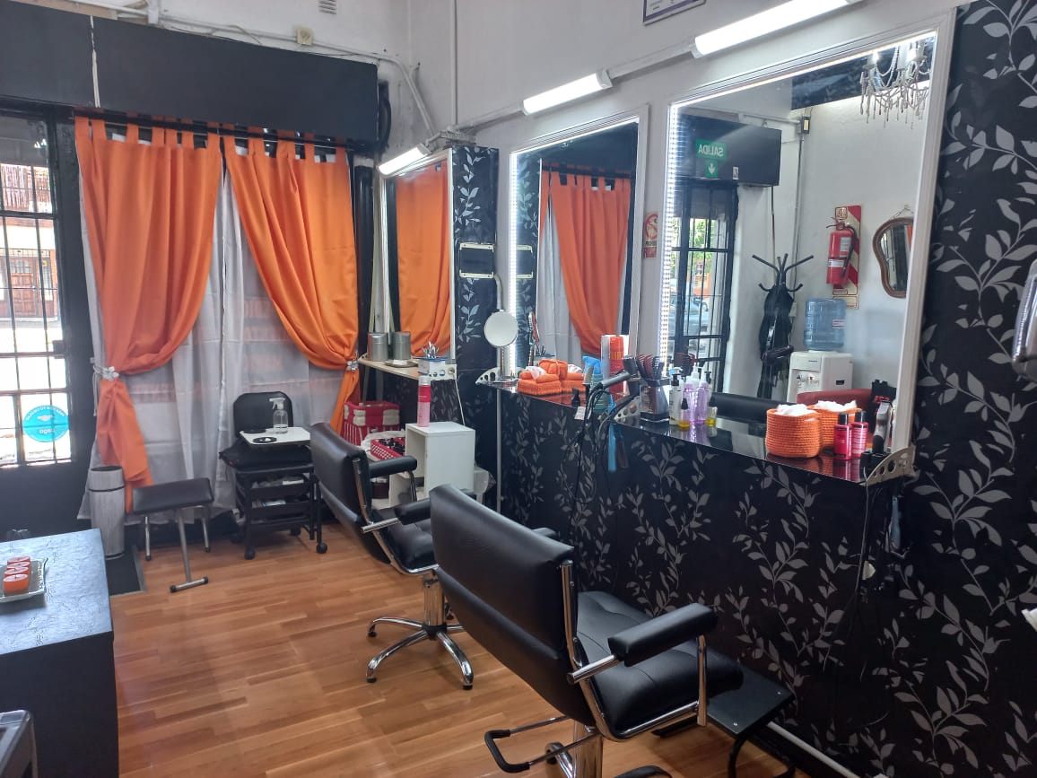 Estaciones de peinado de Belleza Mía
